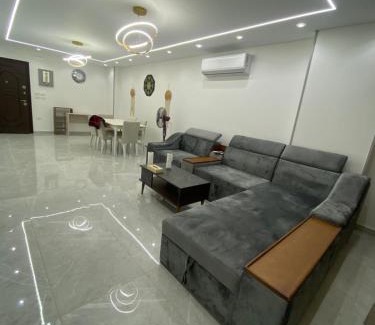 Shurtah al-Dakhlah Apartment | Furnished house at One Kattamyea compound