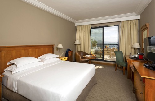 Les Berges du Lac Hotel | Hotel Concorde Les Berges du Lac