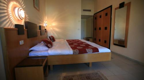 Sqanes Hotel | Hotel Les Palmiers