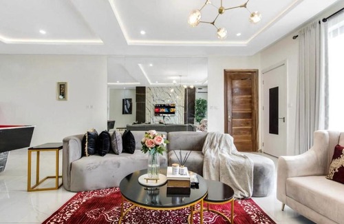 Ofin Apartment | Keduu 2 bedroom luxury apartment lekki snooker