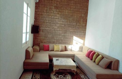 Tunis Villa | Le ghwazi