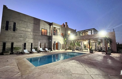 Oulad Hassoune Villa | 1000 m² Villa ∙ 9 bedrooms ∙ 20 guests