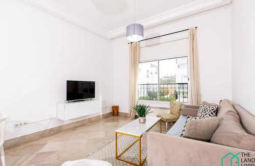 Carthage Apartment | Majestic Malaga: Apt de luxe entre Marsa&Carthage