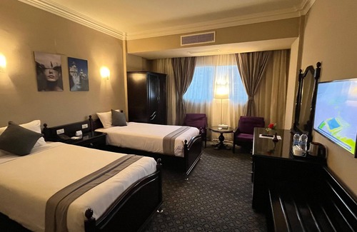 Al Duqqi Hotel | Marwa Palace Hotel