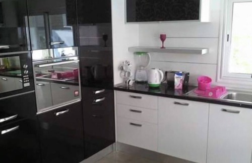 Yasmine Villa | Modern American style villa and pool in Yasmine Hammamet