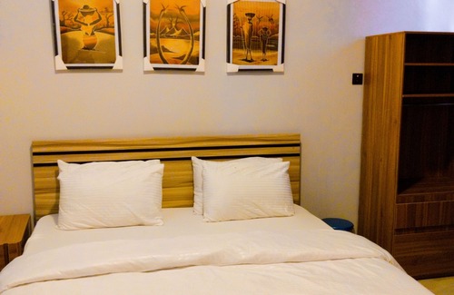 Alimosho Hotel | Musaroq Hotel