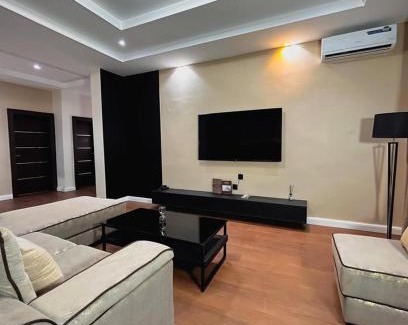 Kwara Apartment | Nook & cranny Apartment Jahi