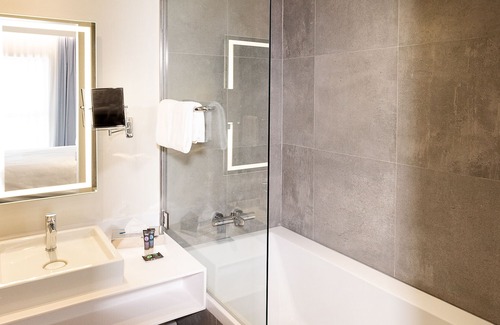 Les Berges Du Lac II Hotel | Novotel Tunis Lac