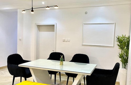 Ikoyi Apartment | PLISTBOOKING HOLAFIELD 3 BEDROOM IKOYI ASTONISHED SHORTLET APARTMENT