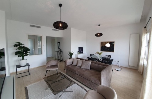 Les Berges Du Lac II Apartment | Prestige Luxurious 120m2 next to UN offices Lac2