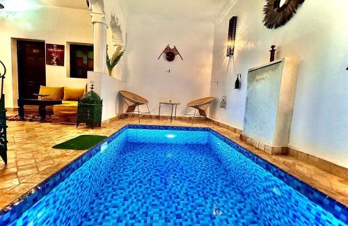 Bab Taghzout House | Riad Iklil