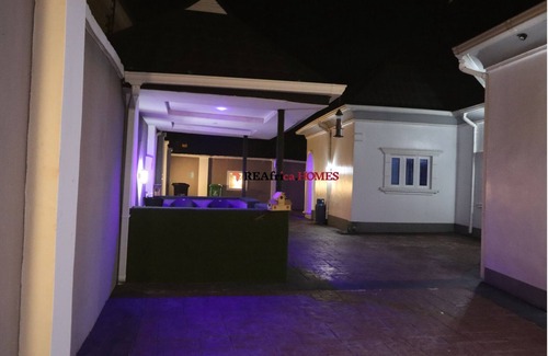 Edunabon House | Tranquil Hideaway