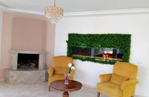 Bizerte Villa | V La roche