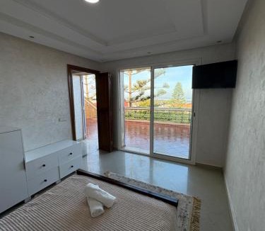 Tamariss Villa | Étage 1, Villa à Tamaris 2, 200 m Plage, Vue Mer