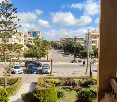 Al-Muntazah Apartment | المعموره الشاطئ