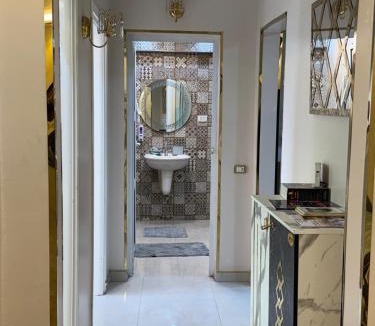 Cairo Apartment | شقة فندقية في كورنيش المعادي على النيل بجوار مستشفى السلام الدولي