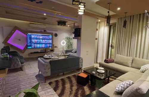 Pyramids Gardens Apartment | شقه فندقيهTv75-PS4حدايق الاهراماتPyramids