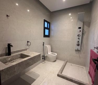 Al-'Amriyah Villa | فيلا هابي لايف كينج مريوط