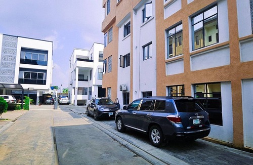 Ikeja Apartment | 1-bedroom apartment with Uninterrupted power at GRA Ikeja near Radison Blu Hotel