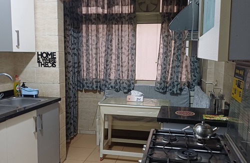 Cairo Apartment | 2-bedroom apartment in lovely Giza with AC for relaxing stays