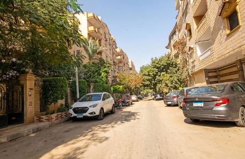 Pyramids Gardens Apartment | 2-Bedroom Cozy Apartment Near Pyramids