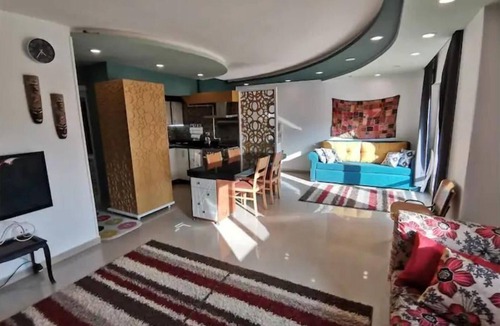 Luxor House | 2 bedrooms nice view car and driver(extra charge)
