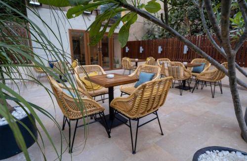 Zamalek Apartment | 210 m² Apartment ∙ 2 bedrooms ∙ 6 guests