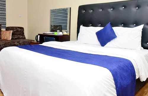 Epetu Hotel | 24-7 Electricity Agore Hotels and Suites Ltd
