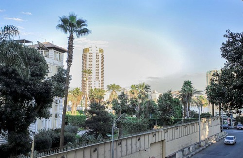 Al Duqqi Apartment | 3-bedroom apartment in lovely Giza Governorate with AC, WiFi and nile view