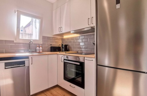 El Raval Apartment | 3 bedroom apartment, completely renovated and ready to move in.