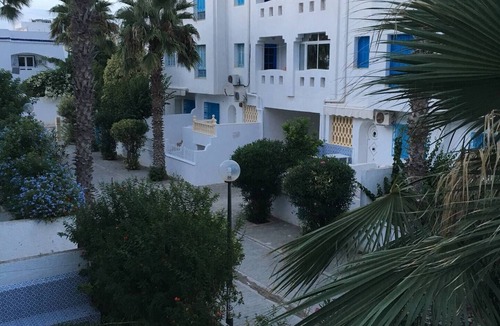 Nabeul Condo | 3-bedroom apartment on the seafront, quiet location between Hammamet and Nabeul