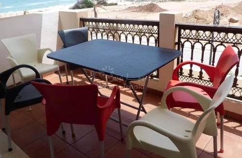 Chott Mariem Apartment | 3 room waterfront apartment with swimming pool