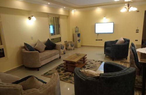 Pyramids Gardens Apartment | 320 m² Apartment ∙ 3 bedrooms ∙ 4 guests