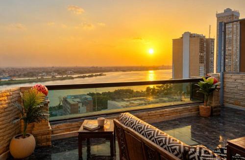 Maadi Apartment | 3BR peaceful Maddi Nile View Stays Jacuzzi in Some Units