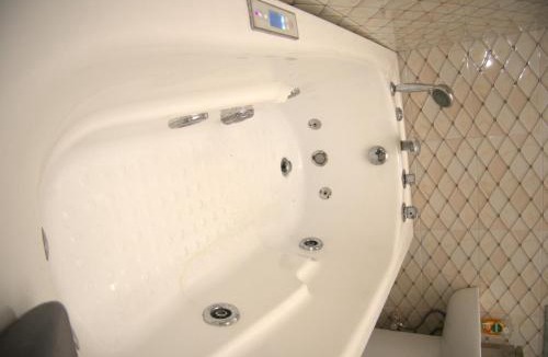 Ojodu House | 4 Bedroom Ensuite House Ikeja