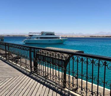 Sahl Hasheeh Villa | 450 m² Villa ∙ 4 bedrooms ∙ 10 guests
