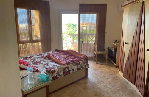 Alexandria - Mediterranean Coast Villa | 5 bed room villa private garden and pool, 2 min walk from beach