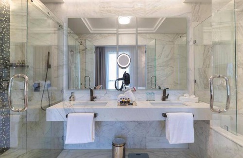 Centre Urbain Nord Hotel | 55 m² Hotel ∙ 4 guests