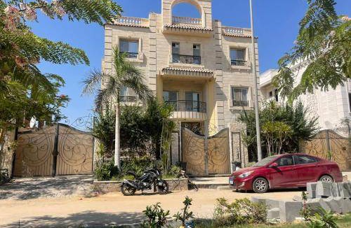 6th of October City Villa | 600 m² Villa ∙ 5 bedrooms ∙ 15 guests