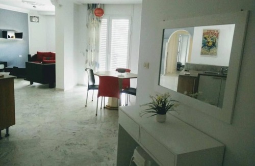 Chott Mariem Apartment | a nice sea front apartment