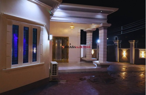 Ife House | A Quiet Oasis Close to Nature and Culture
