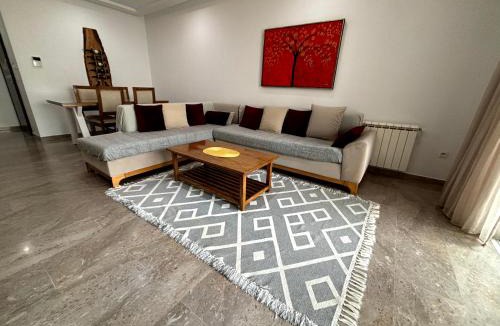 El Bassatine Apartment | Abilia Apt - À Proximité de l'Aéroport - Parking gratuit et Wi-Fi rapide