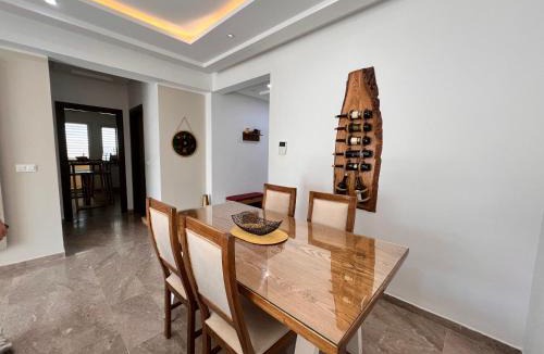 El Bassatine Apartment | Abilia Apt - À Proximité de l'Aéroport - Parking gratuit et Wi-Fi rapide