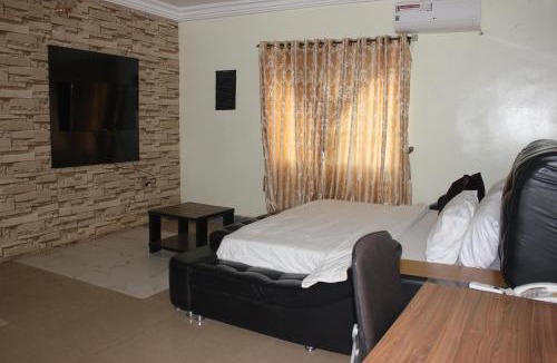 Osogbo Hotel | Adbates Suites and Recreation