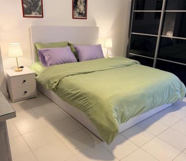 Al Mamsha El Seyahi Bed & Breakfast | Aden Beach - Sea View room in Villa