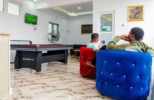 Oba Ile Hotel | Akure Airport Hotel