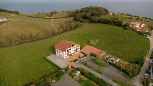 Getaria House | Amari