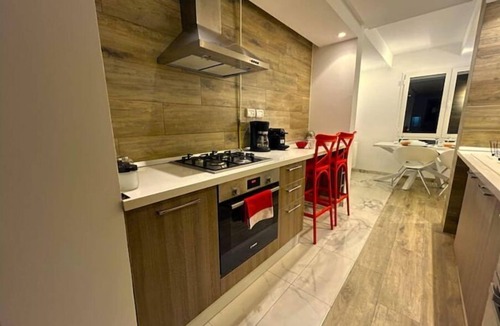 El Aouina Apartment | Appartement a 10 min de l Aéroport Entre les Berges du lac et Ain Zaghouene,