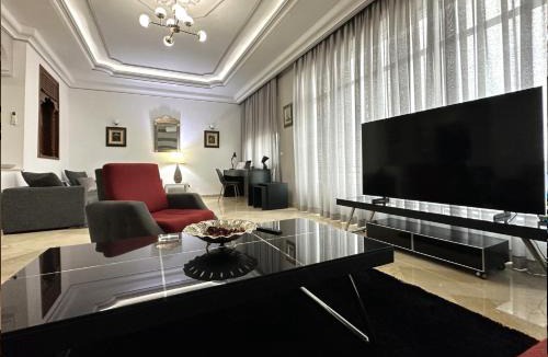 Belvedere Apartment | Appartement chic art-déco central & vue sur le port