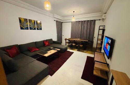 Cite Les Palmeraies Apartment | appartement chic et privé avec balcon proche de l'aéroport et du centre ville de Tunis
